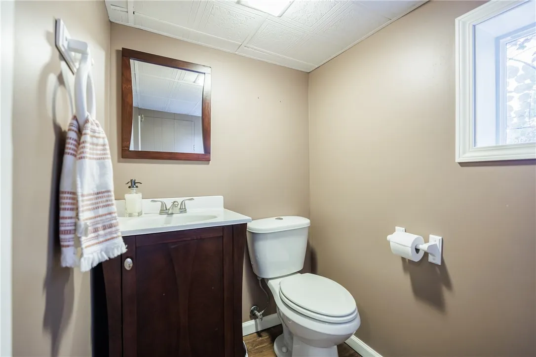 3284 Culver Road, Irondequoit, New York 14622, Irondequoit, New York 14622, 3 Bedroom Bedrooms, 8 Room Rooms,1 BathroomBathrooms,Residential,For Sale,3284 Culver Road, Irondequoit, New York 14622,0,R1722669