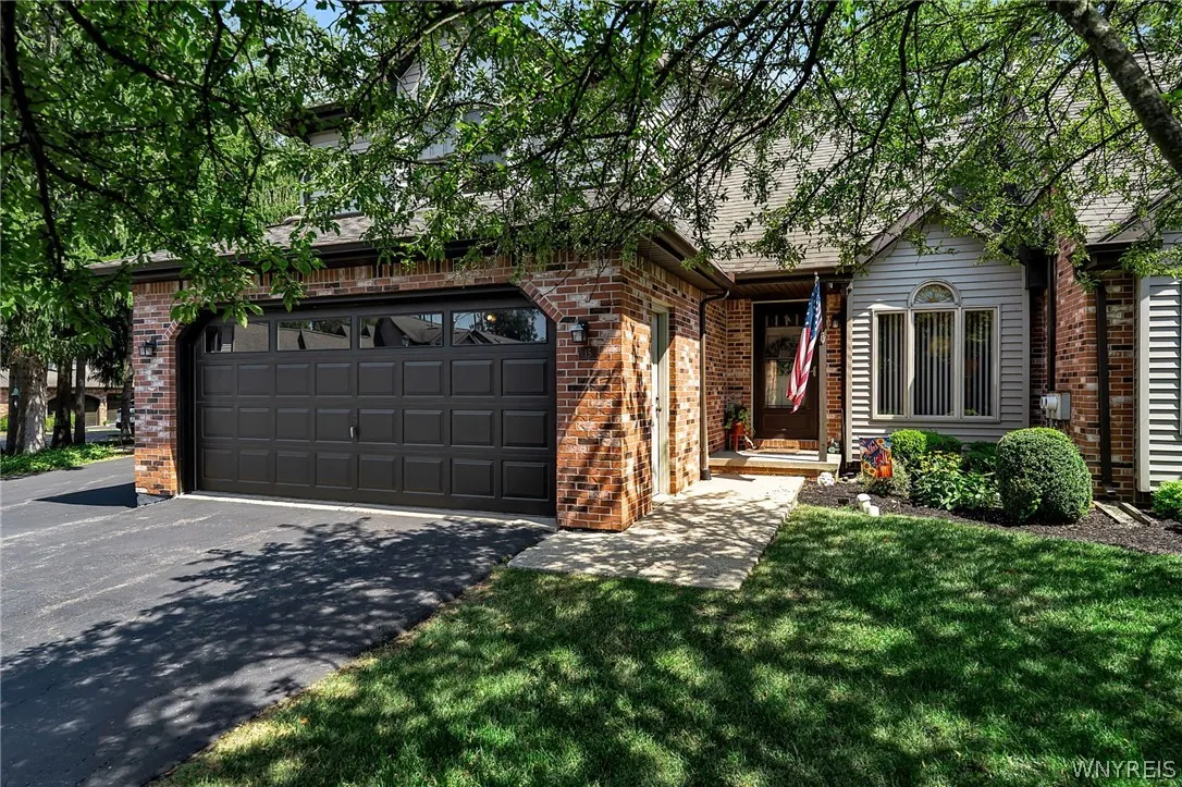 15 In The Woods Lane, West Seneca, New York 14224, West Seneca, New York 14224, 2 Bedroom Bedrooms, 6 Room Rooms,1 BathroomBathrooms,Residential,For Sale,15 In The Woods Lane, West Seneca, New York 14224,0,B1725025