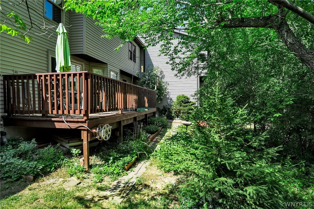 15 In The Woods Lane, West Seneca, New York 14224, West Seneca, New York 14224, 2 Bedroom Bedrooms, 6 Room Rooms,1 BathroomBathrooms,Residential,For Sale,15 In The Woods Lane, West Seneca, New York 14224,0,B1725025