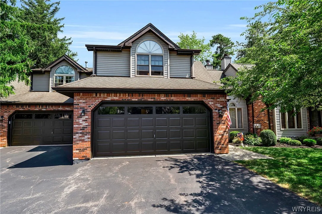 15 In The Woods Lane, West Seneca, New York 14224, West Seneca, New York 14224, 2 Bedroom Bedrooms, 6 Room Rooms,1 BathroomBathrooms,Residential,For Sale,15 In The Woods Lane, West Seneca, New York 14224,0,B1725025