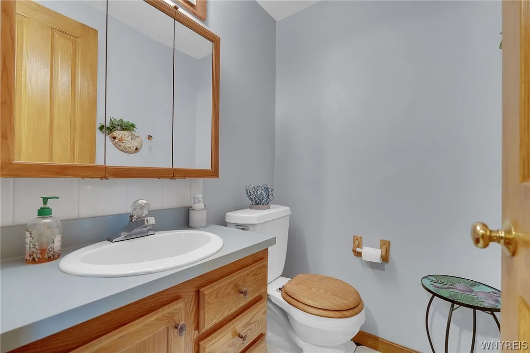 15 In The Woods Lane, West Seneca, New York 14224, West Seneca, New York 14224, 2 Bedroom Bedrooms, 6 Room Rooms,1 BathroomBathrooms,Residential,For Sale,15 In The Woods Lane, West Seneca, New York 14224,0,B1724986