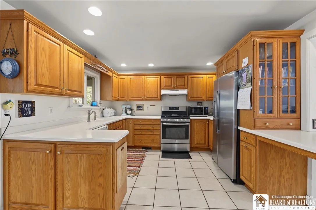 24 Woodward Drive, Pomfret, New York 14063, Pomfret, New York 14063, 3 Bedroom Bedrooms, 8 Room Rooms,2 BathroomBathrooms,Residential,For Sale,24 Woodward Drive, Pomfret, New York 14063,0,R1724887