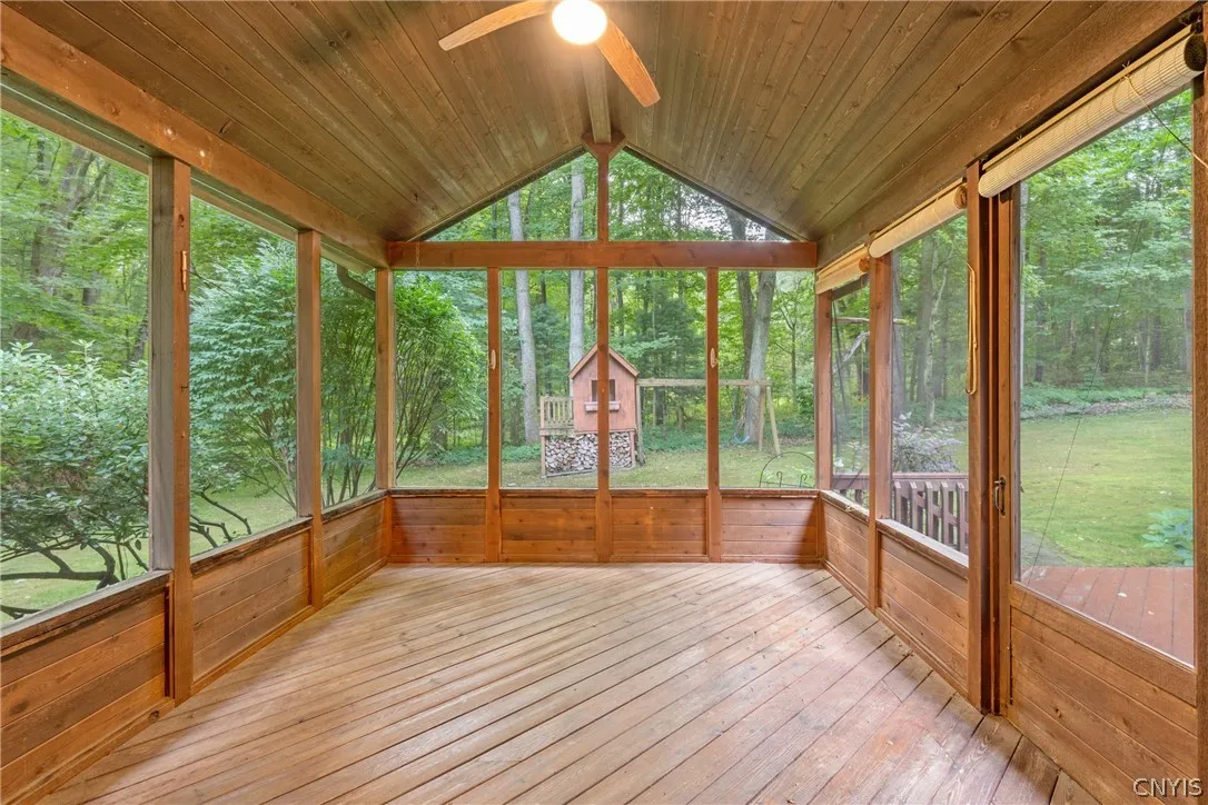 19 River Runne, Schroeppel, New York 13132, Schroeppel, New York 13132, 4 Bedroom Bedrooms, 8 Room Rooms,2 BathroomBathrooms,Residential,For Sale,19 River Runne, Schroeppel, New York 13132,0,S1725024