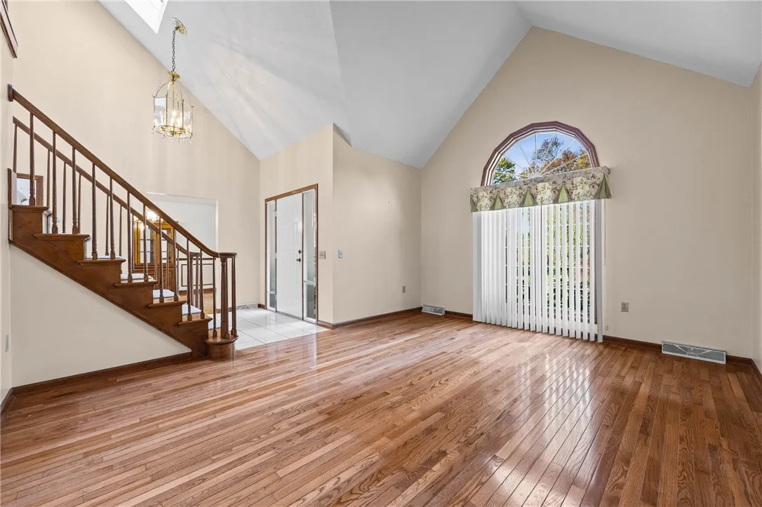 346 Woodmill Drive, Greece, New York 14626, Greece, New York 14626, 3 Bedroom Bedrooms, 9 Room Rooms,2 BathroomBathrooms,Residential,For Sale,346 Woodmill Drive, Greece, New York 14626,0,R1724620