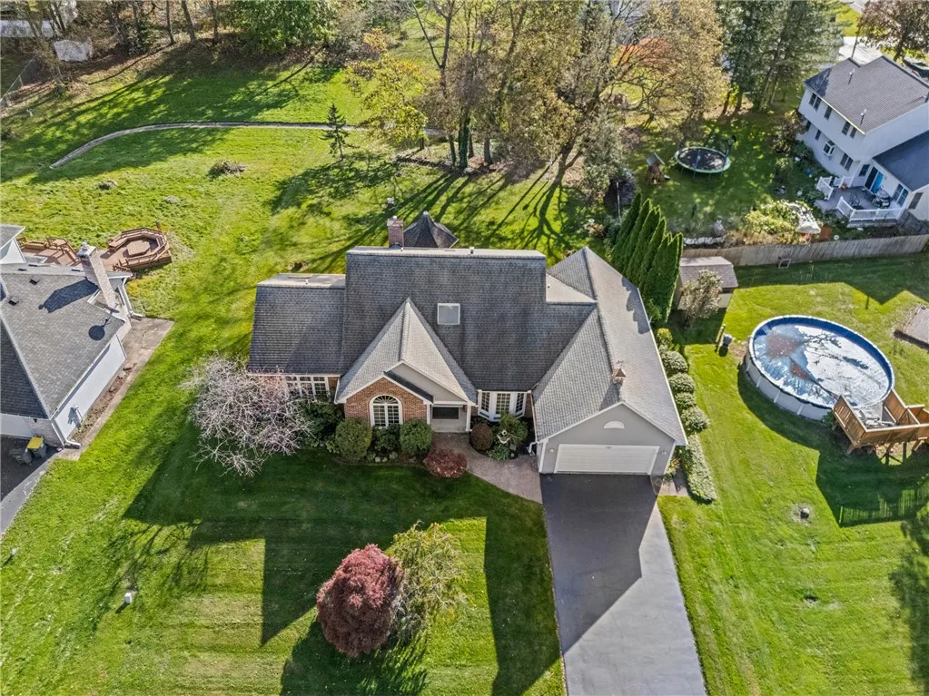 346 Woodmill Drive, Greece, New York 14626, Greece, New York 14626, 3 Bedroom Bedrooms, 9 Room Rooms,2 BathroomBathrooms,Residential,For Sale,346 Woodmill Drive, Greece, New York 14626,0,R1724620