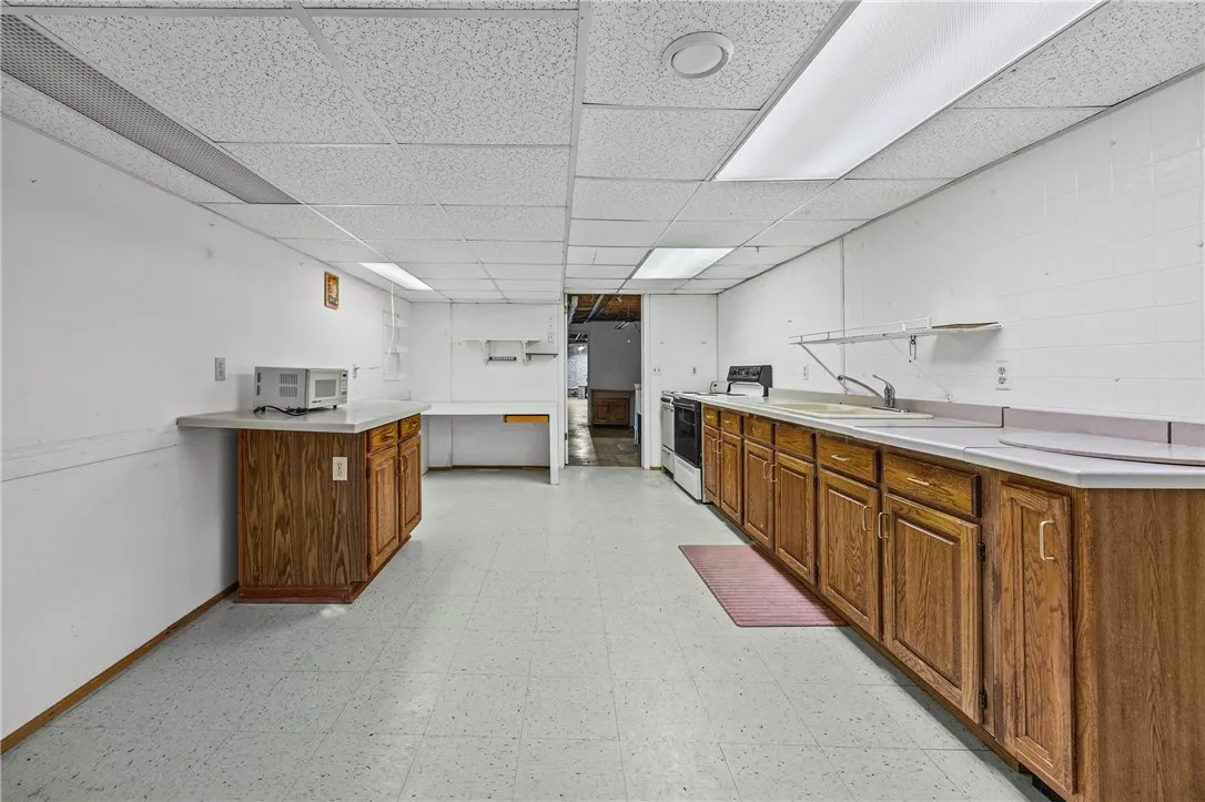 346 Woodmill Drive, Greece, New York 14626, Greece, New York 14626, 3 Bedroom Bedrooms, 9 Room Rooms,2 BathroomBathrooms,Residential,For Sale,346 Woodmill Drive, Greece, New York 14626,0,R1724620