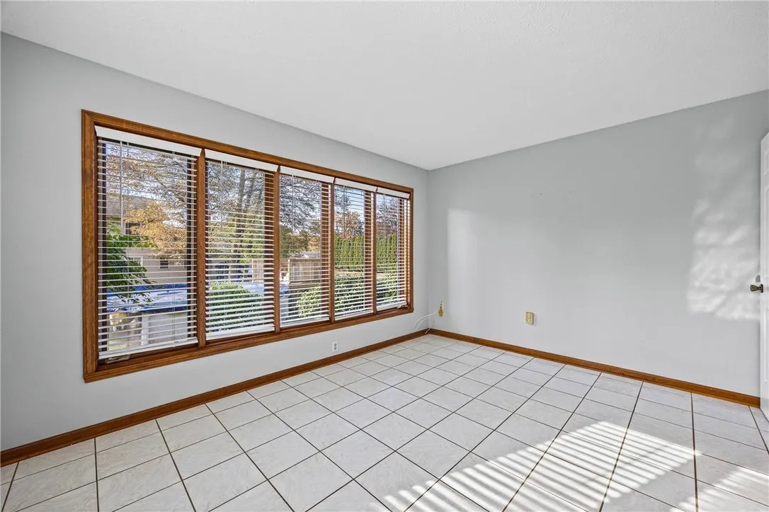 346 Woodmill Drive, Greece, New York 14626, Greece, New York 14626, 3 Bedroom Bedrooms, 9 Room Rooms,2 BathroomBathrooms,Residential,For Sale,346 Woodmill Drive, Greece, New York 14626,0,R1724620