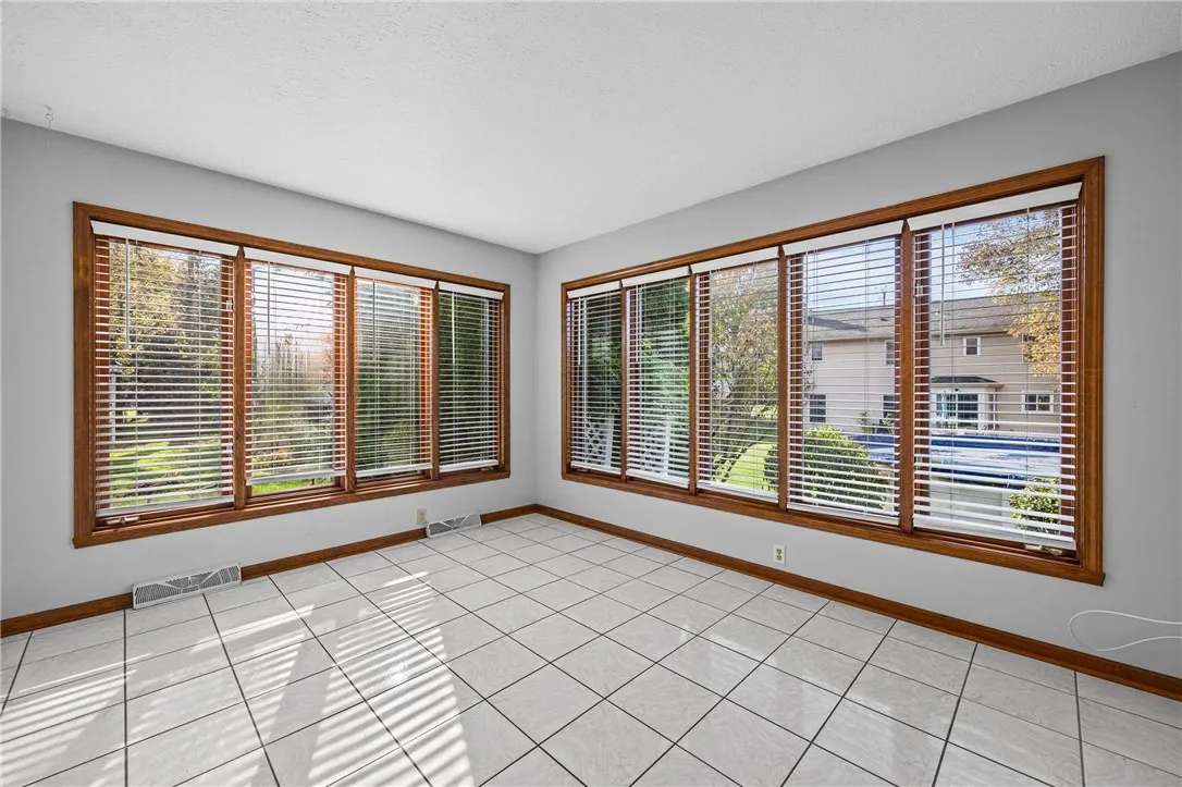346 Woodmill Drive, Greece, New York 14626, Greece, New York 14626, 3 Bedroom Bedrooms, 9 Room Rooms,2 BathroomBathrooms,Residential,For Sale,346 Woodmill Drive, Greece, New York 14626,0,R1724620