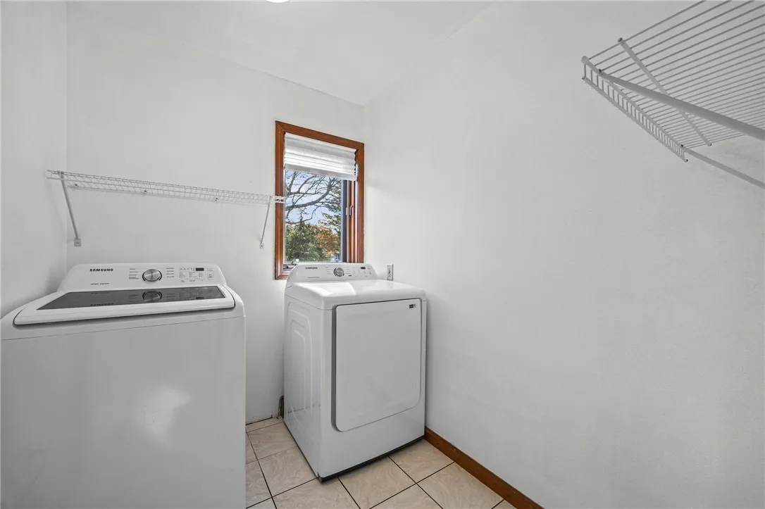346 Woodmill Drive, Greece, New York 14626, Greece, New York 14626, 3 Bedroom Bedrooms, 9 Room Rooms,2 BathroomBathrooms,Residential,For Sale,346 Woodmill Drive, Greece, New York 14626,0,R1724620