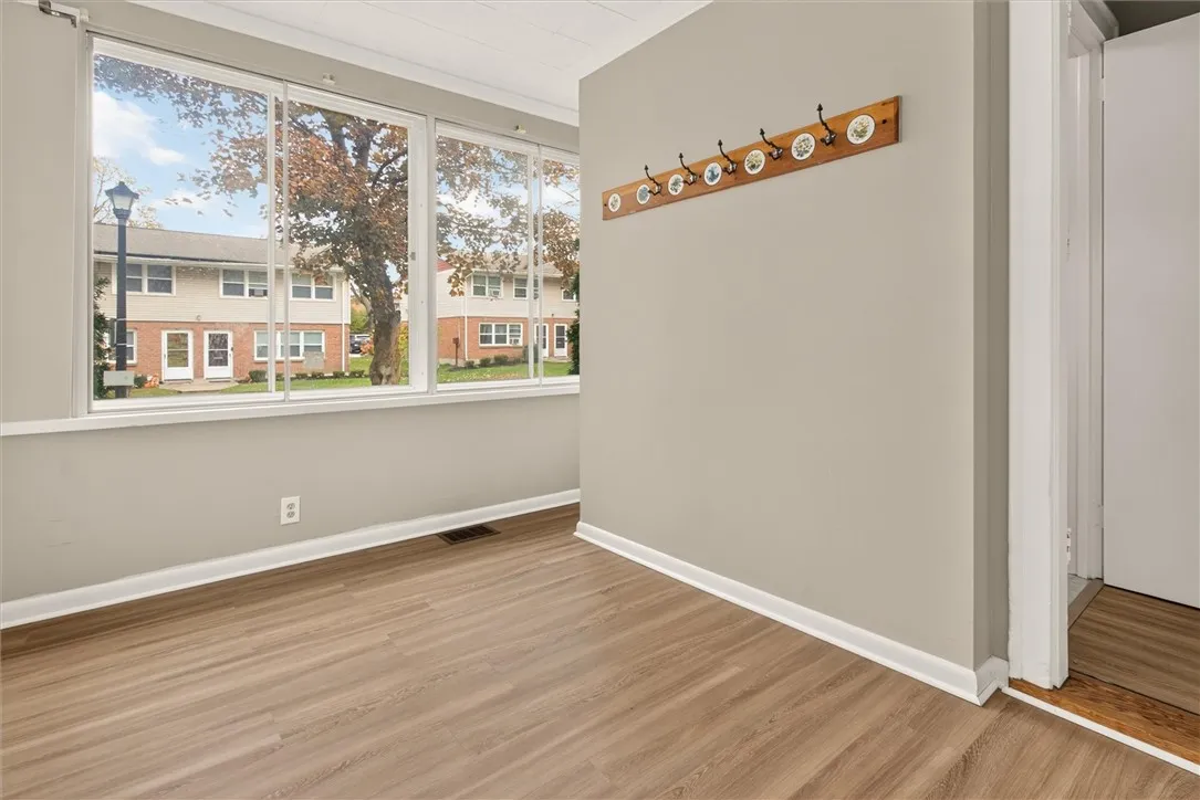 105 Floverton Street, Rochester, New York 14610, Rochester, New York 14610, 3 Bedroom Bedrooms, 7 Room Rooms,1 BathroomBathrooms,Residential,For Sale,105 Floverton Street, Rochester, New York 14610,0,R1725275