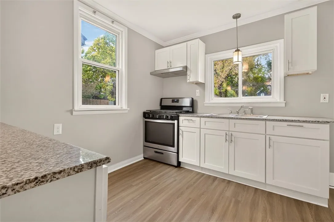 105 Floverton Street, Rochester, New York 14610, Rochester, New York 14610, 3 Bedroom Bedrooms, 7 Room Rooms,1 BathroomBathrooms,Residential,For Sale,105 Floverton Street, Rochester, New York 14610,0,R1725275