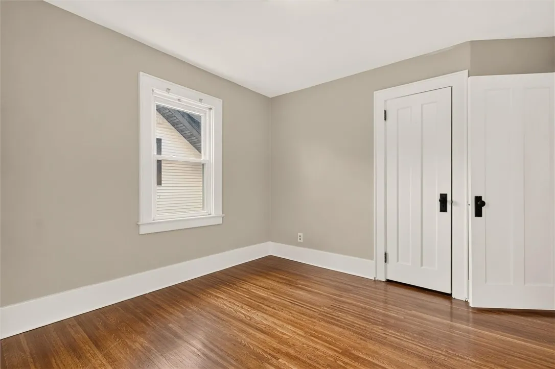 105 Floverton Street, Rochester, New York 14610, Rochester, New York 14610, 3 Bedroom Bedrooms, 7 Room Rooms,1 BathroomBathrooms,Residential,For Sale,105 Floverton Street, Rochester, New York 14610,0,R1725275