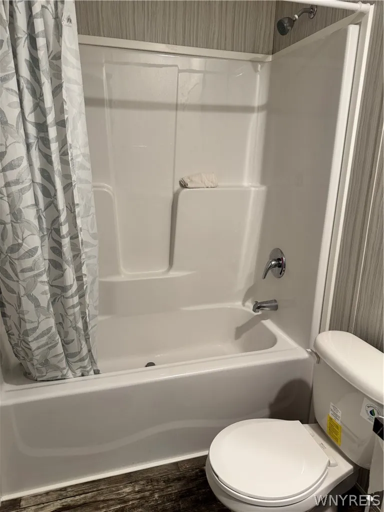 1424 East Drive Drive, Alden, New York 14004, Alden, New York 14004, 2 Bedroom Bedrooms, 6 Room Rooms,2 BathroomBathrooms,Residential,For Sale,1424 East Drive Drive, Alden, New York 14004,0,B1725122