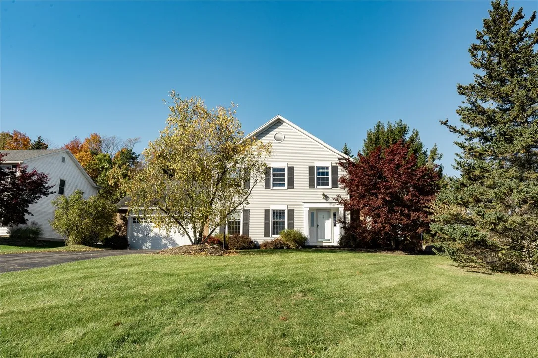 24 Wedmore Road, Perinton, New York 14450, Perinton, New York 14450, 4 Bedroom Bedrooms, 10 Room Rooms,2 BathroomBathrooms,Residential Lease,For Rent,24 Wedmore Road, Perinton, New York 14450,0,R1724161