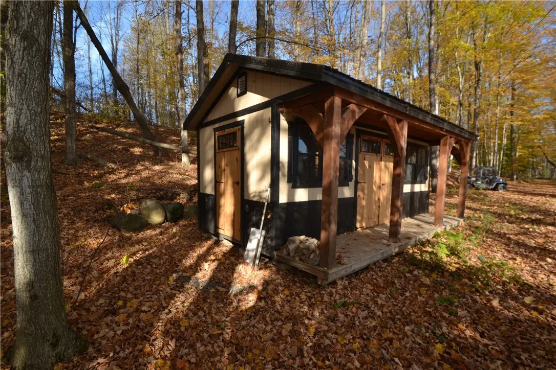 Shed/Cabin