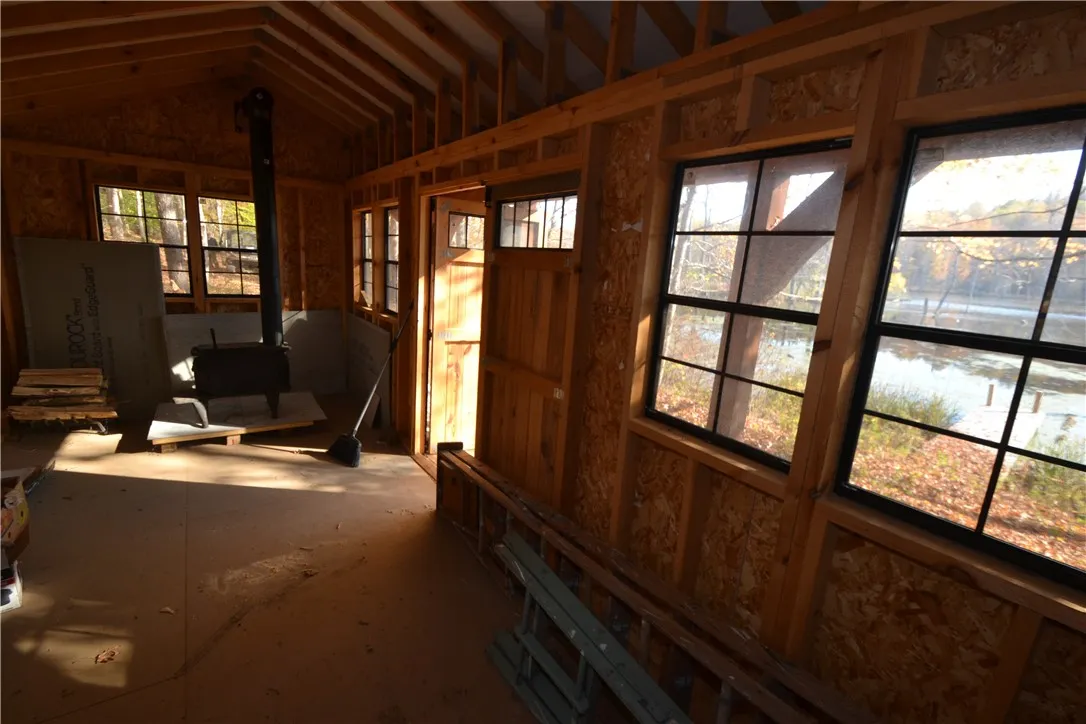 Shed/cabin