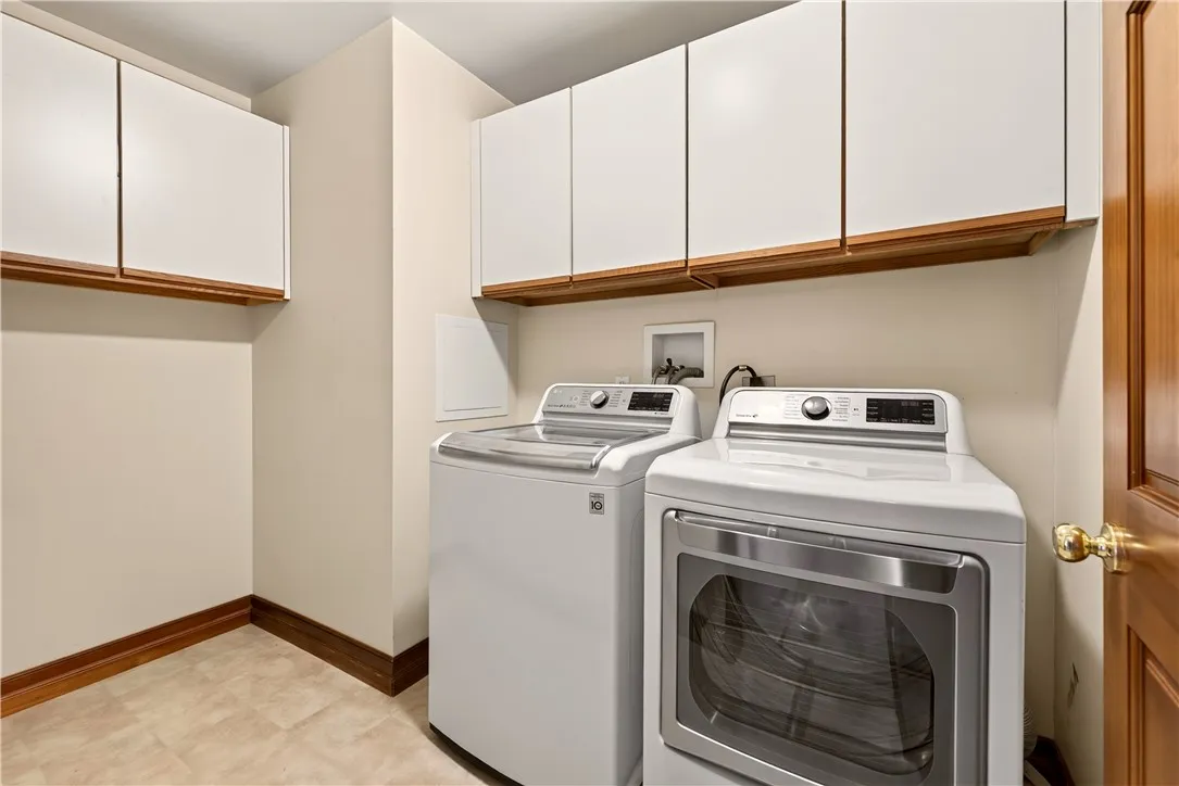 1st floor laundry