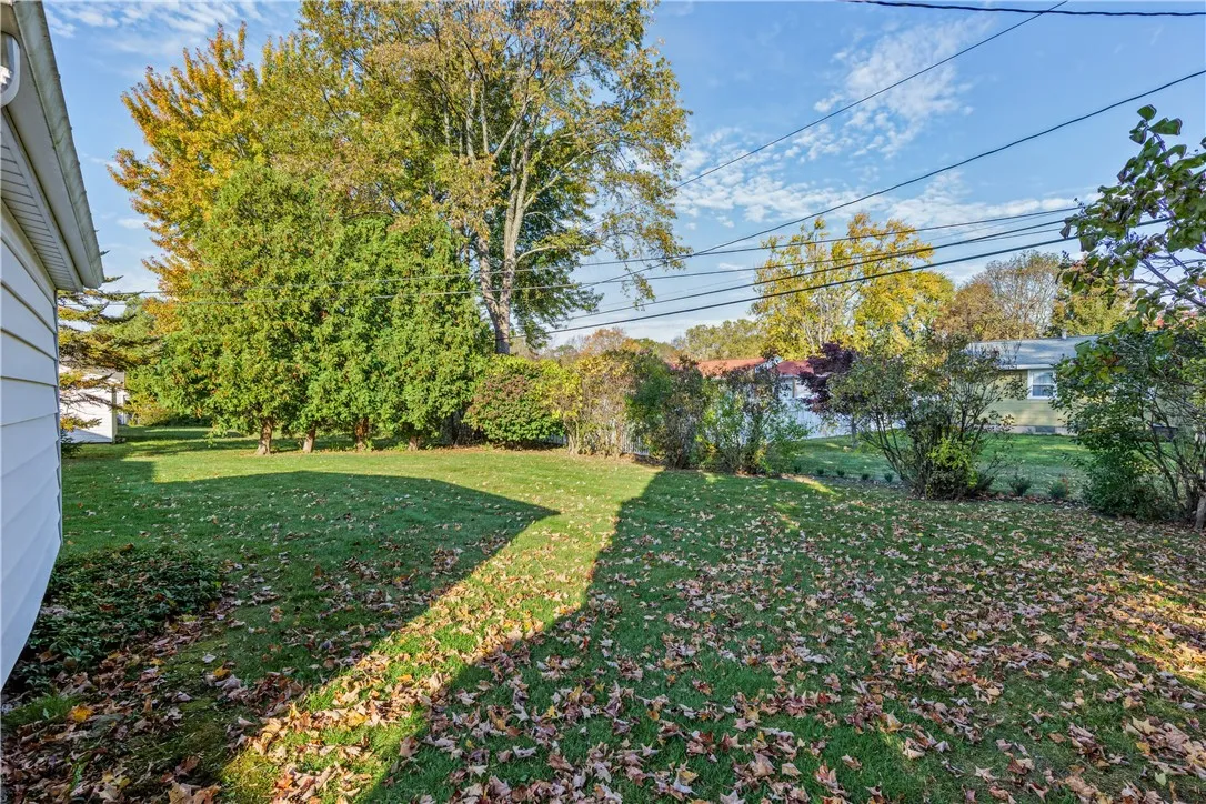 100 Scholfield Road West, Irondequoit, New York 14, Irondequoit, New York 14617, 3 Bedroom Bedrooms, 5 Room Rooms,1 BathroomBathrooms,Residential,For Sale,100 Scholfield Road West, Irondequoit, New York 14,0,R1725158
