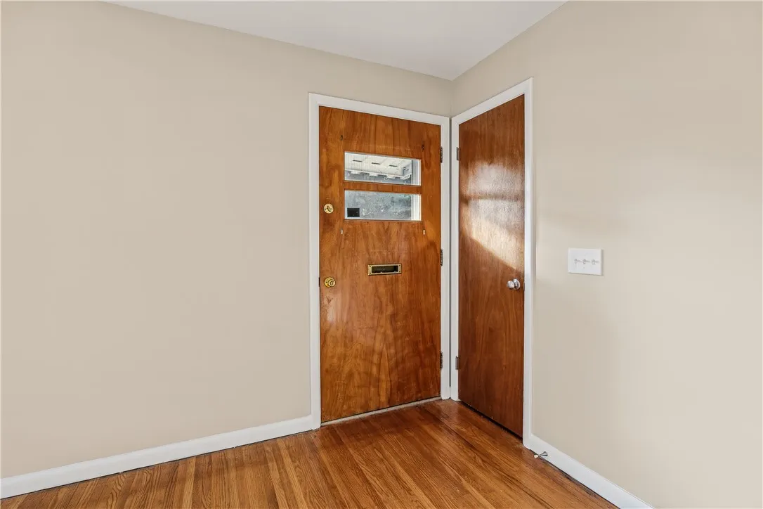100 Scholfield Road West, Irondequoit, New York 14, Irondequoit, New York 14617, 3 Bedroom Bedrooms, 5 Room Rooms,1 BathroomBathrooms,Residential,For Sale,100 Scholfield Road West, Irondequoit, New York 14,0,R1725158