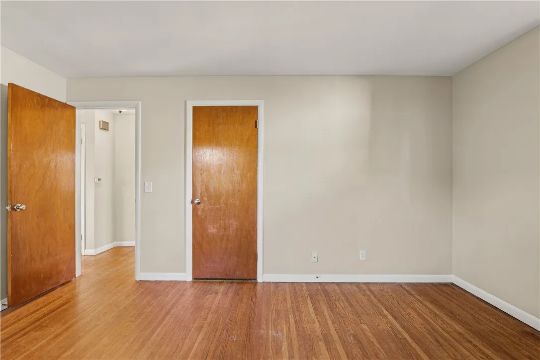 100 Scholfield Road West, Irondequoit, New York 14, Irondequoit, New York 14617, 3 Bedroom Bedrooms, 5 Room Rooms,1 BathroomBathrooms,Residential,For Sale,100 Scholfield Road West, Irondequoit, New York 14,0,R1725158