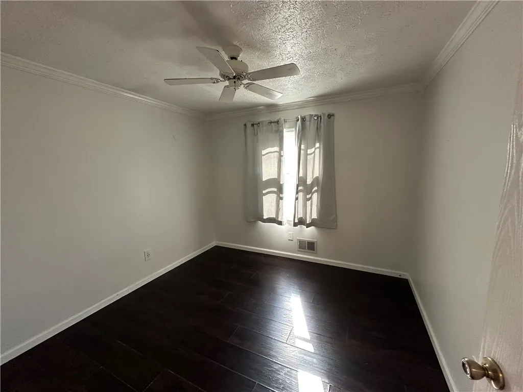 497 Crosby Lane, Greece, New York 14612, Greece, New York 14612, 3 Bedroom Bedrooms, 10 Room Rooms,1 BathroomBathrooms,Residential Lease,For Rent,497 Crosby Lane, Greece, New York 14612,0,R1725319