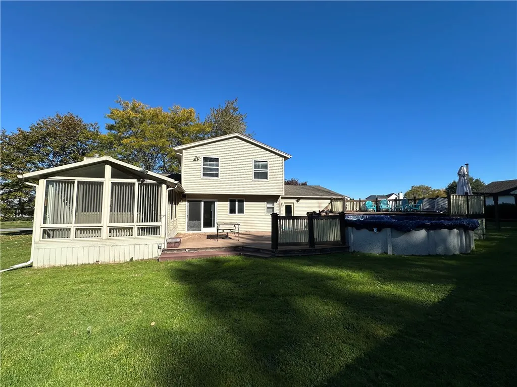 497 Crosby Lane, Greece, New York 14612, Greece, New York 14612, 3 Bedroom Bedrooms, 10 Room Rooms,1 BathroomBathrooms,Residential Lease,For Rent,497 Crosby Lane, Greece, New York 14612,0,R1725319