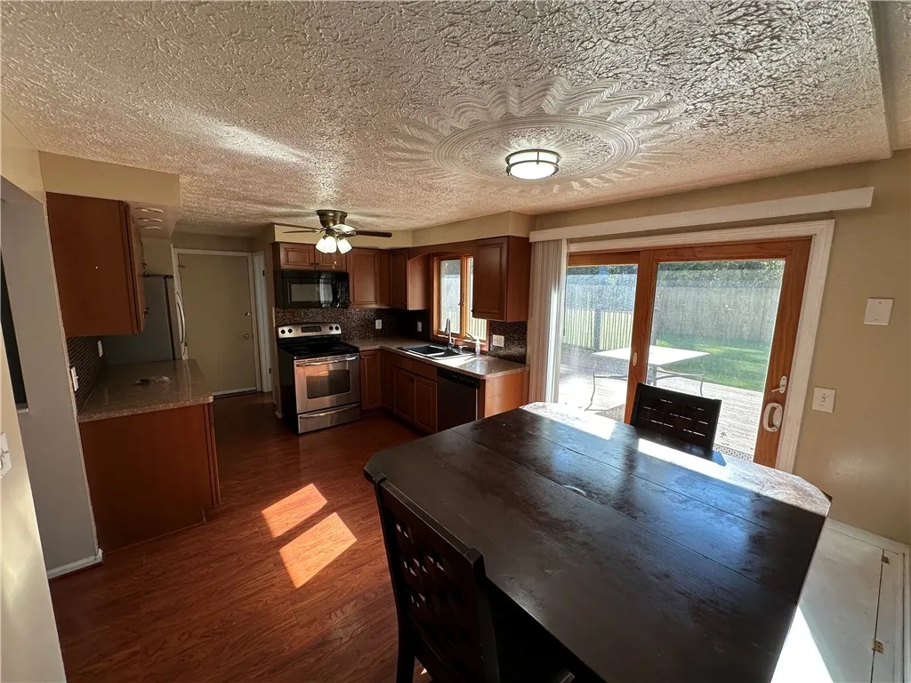 497 Crosby Lane, Greece, New York 14612, Greece, New York 14612, 3 Bedroom Bedrooms, 10 Room Rooms,1 BathroomBathrooms,Residential Lease,For Rent,497 Crosby Lane, Greece, New York 14612,0,R1725319