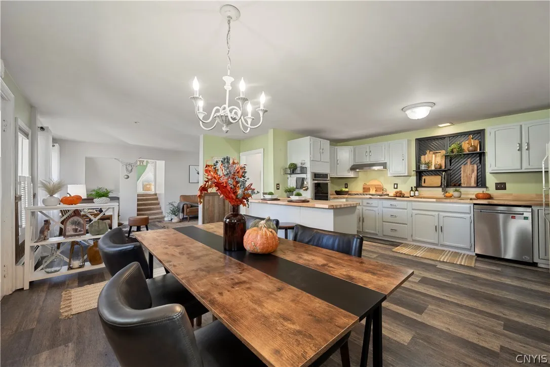 9690 Holman City Road, Paris, New York 13456, Paris, New York 13456, 3 Bedroom Bedrooms, 9 Room Rooms,2 BathroomBathrooms,Residential,For Sale,9690 Holman City Road, Paris, New York 13456,0,S1724904