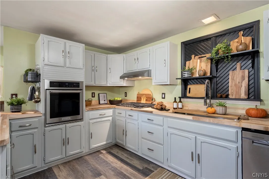9690 Holman City Road, Paris, New York 13456, Paris, New York 13456, 3 Bedroom Bedrooms, 9 Room Rooms,2 BathroomBathrooms,Residential,For Sale,9690 Holman City Road, Paris, New York 13456,0,S1724904