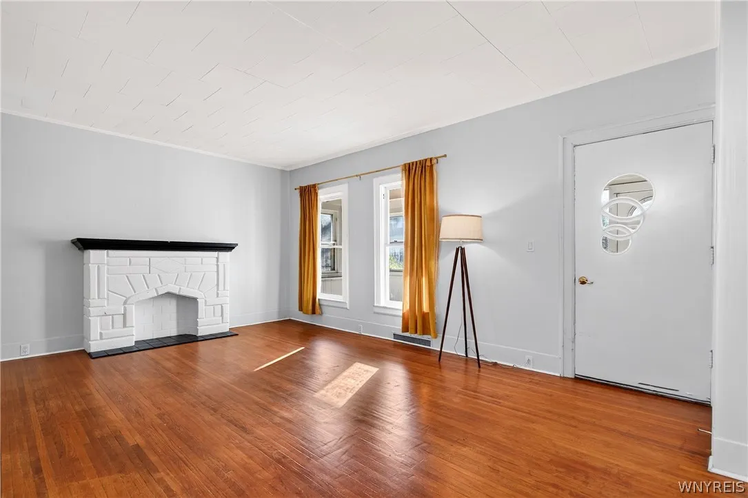 118 Crowley Avenue, Buffalo, New York 14207, Buffalo, New York 14207, 3 Bedroom Bedrooms, 7 Room Rooms,2 BathroomBathrooms,Residential,For Sale,118 Crowley Avenue, Buffalo, New York 14207,0,B1725304