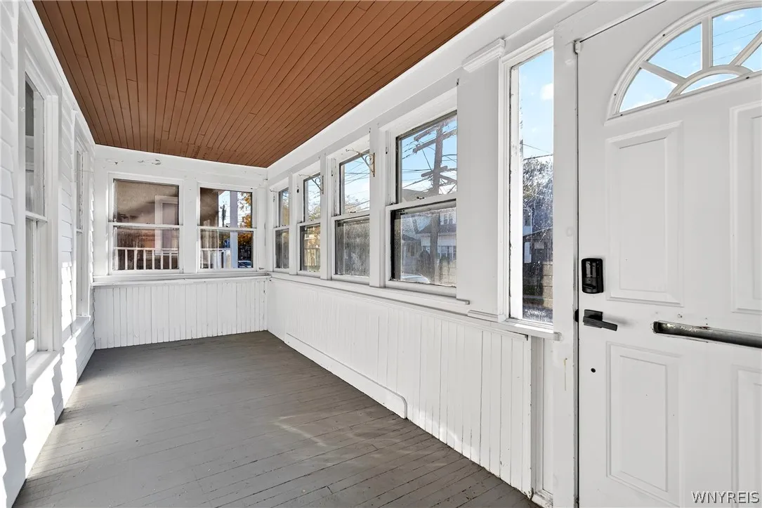 118 Crowley Avenue, Buffalo, New York 14207, Buffalo, New York 14207, 3 Bedroom Bedrooms, 7 Room Rooms,2 BathroomBathrooms,Residential,For Sale,118 Crowley Avenue, Buffalo, New York 14207,0,B1725304