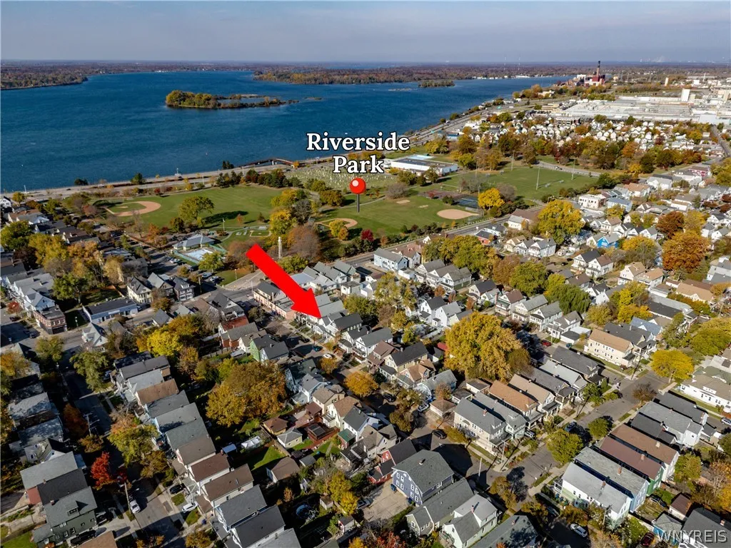 118 Crowley Avenue, Buffalo, New York 14207, Buffalo, New York 14207, 3 Bedroom Bedrooms, 7 Room Rooms,2 BathroomBathrooms,Residential,For Sale,118 Crowley Avenue, Buffalo, New York 14207,0,B1725304
