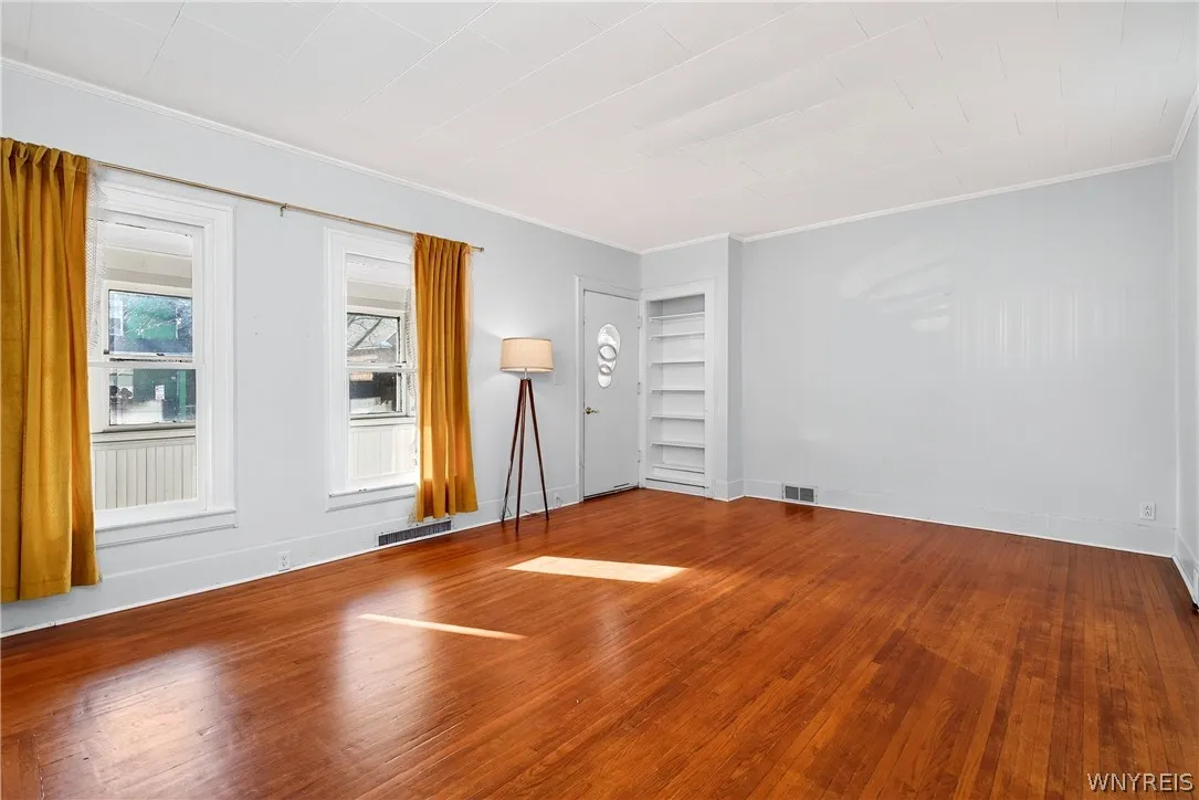 118 Crowley Avenue, Buffalo, New York 14207, Buffalo, New York 14207, 3 Bedroom Bedrooms, 7 Room Rooms,2 BathroomBathrooms,Residential,For Sale,118 Crowley Avenue, Buffalo, New York 14207,0,B1725304
