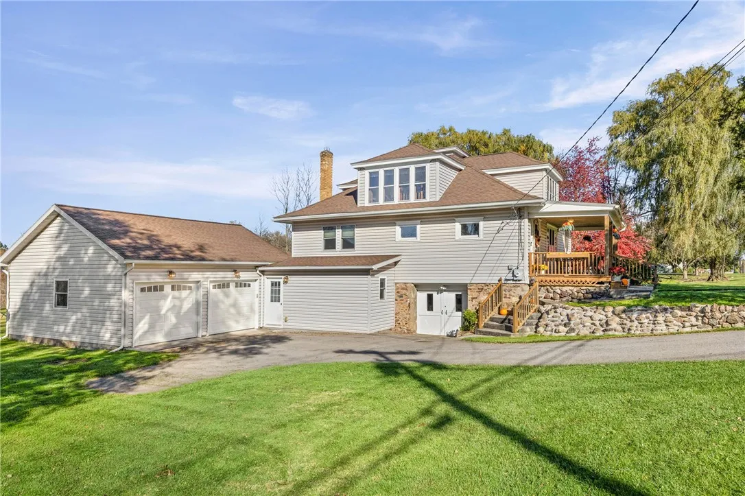 3885 West Walworth Road, Walworth, New York 14502, Walworth, New York 14502, 5 Bedroom Bedrooms, 10 Room Rooms,2 BathroomBathrooms,Residential,For Sale,3885 West Walworth Road, Walworth, New York 14502,0,R1724726