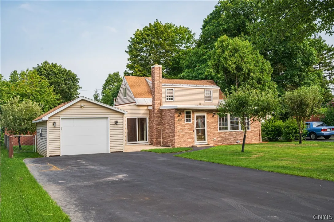 525 Utica Road, Utica, New York 13502, Utica, New York 13502, 3 Bedroom Bedrooms, 8 Room Rooms,1 BathroomBathrooms,Residential,For Sale,525 Utica Road, Utica, New York 13502,0,S1725341