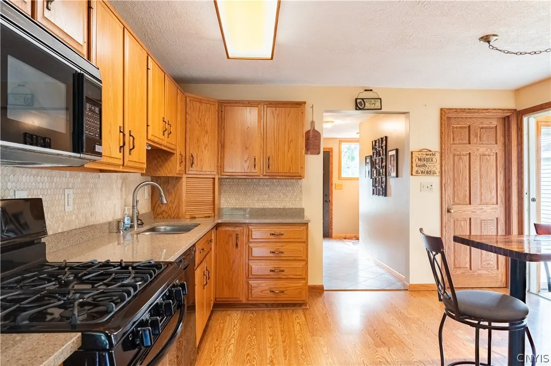 525 Utica Road, Utica, New York 13502, Utica, New York 13502, 3 Bedroom Bedrooms, 8 Room Rooms,1 BathroomBathrooms,Residential,For Sale,525 Utica Road, Utica, New York 13502,0,S1725341