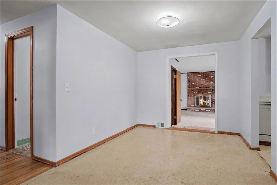 11 Crystal Springs Lane, Perinton, New York 14450, Perinton, New York 14450, 3 Bedroom Bedrooms, 6 Room Rooms,1 BathroomBathrooms,Residential,For Sale,11 Crystal Springs Lane, Perinton, New York 14450,0,R1724930