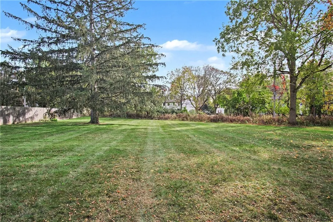 11 Crystal Springs Lane, Perinton, New York 14450, Perinton, New York 14450, 3 Bedroom Bedrooms, 6 Room Rooms,1 BathroomBathrooms,Residential,For Sale,11 Crystal Springs Lane, Perinton, New York 14450,0,R1724930