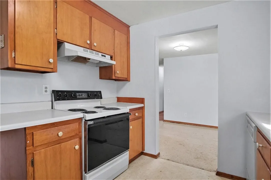 11 Crystal Springs Lane, Perinton, New York 14450, Perinton, New York 14450, 3 Bedroom Bedrooms, 6 Room Rooms,1 BathroomBathrooms,Residential,For Sale,11 Crystal Springs Lane, Perinton, New York 14450,0,R1724930
