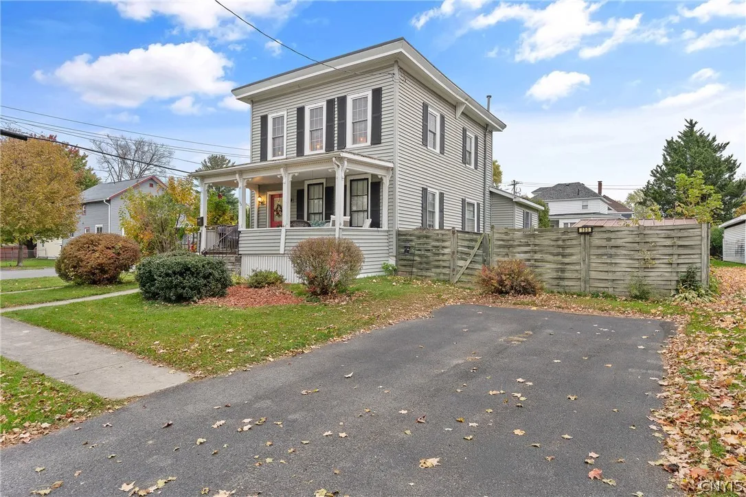 100 Prospect Street, Lenox, New York 13032, Lenox, New York 13032, 3 Bedroom Bedrooms, 8 Room Rooms,2 BathroomBathrooms,Residential,For Sale,100 Prospect Street, Lenox, New York 13032,0,S1721858