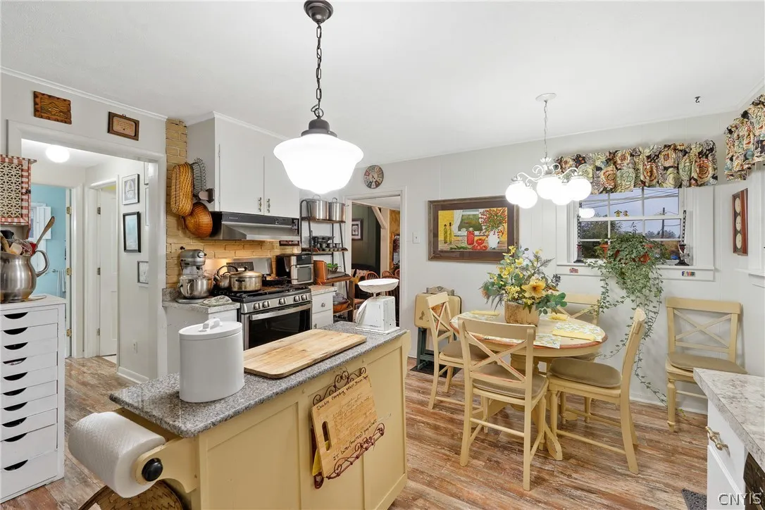 100 Prospect Street, Lenox, New York 13032, Lenox, New York 13032, 3 Bedroom Bedrooms, 8 Room Rooms,2 BathroomBathrooms,Residential,For Sale,100 Prospect Street, Lenox, New York 13032,0,S1721858