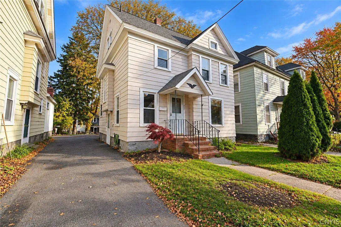 207 Mooney Ave, Syracuse, New York 13206, Syracuse, New York 13206, 3 Bedroom Bedrooms, 7 Room Rooms,1 BathroomBathrooms,Residential,For Sale,207 Mooney Ave, Syracuse, New York 13206,0,S1725021