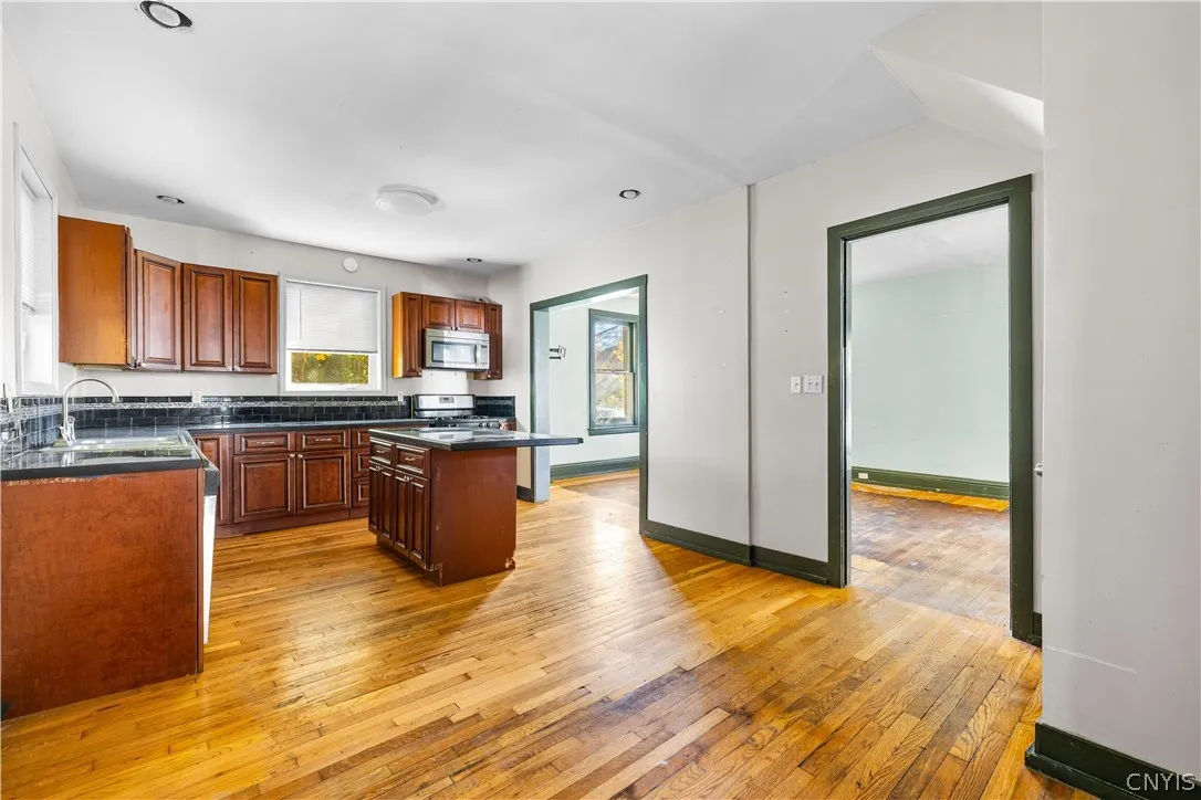802 Symonds Place, Utica, New York 13502, Utica, New York 13502, 3 Bedroom Bedrooms, 6 Room Rooms,1 BathroomBathrooms,Residential,For Sale,802 Symonds Place, Utica, New York 13502,0,S1724780