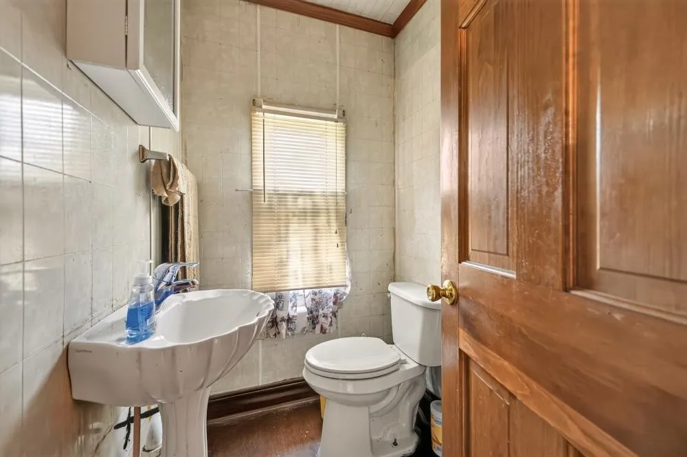 3226 State St, Caledonia, New York 14423, Caledonia, New York 14423, 4 Bedroom Bedrooms, 10 Room Rooms,1 BathroomBathrooms,Residential,For Sale,3226 State St, Caledonia, New York 14423,0,R1725290