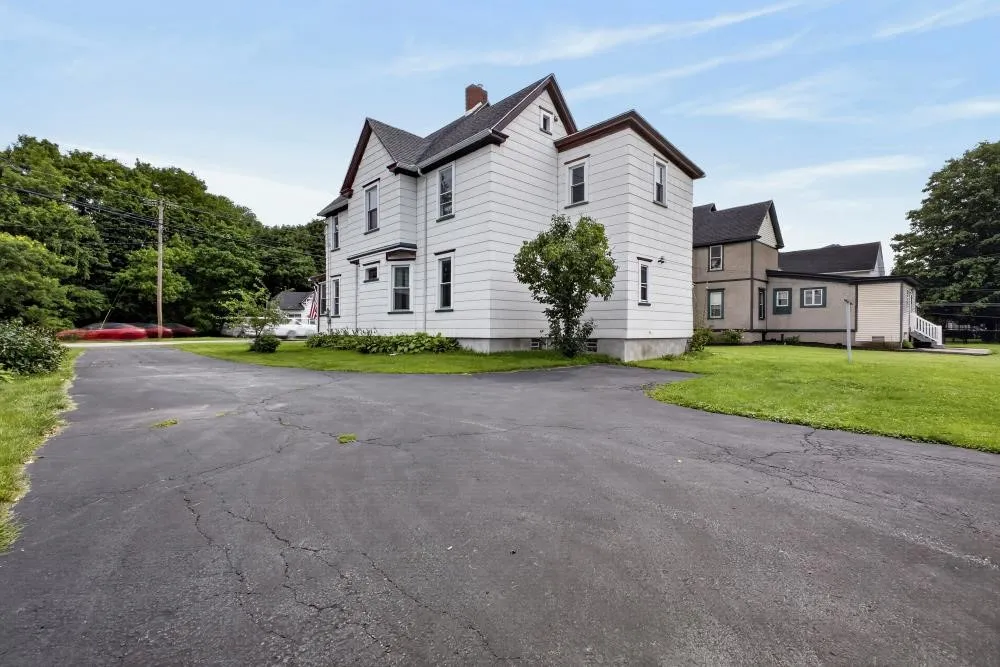 3226 State St, Caledonia, New York 14423, Caledonia, New York 14423, 4 Bedroom Bedrooms, 10 Room Rooms,1 BathroomBathrooms,Residential,For Sale,3226 State St, Caledonia, New York 14423,0,R1725290