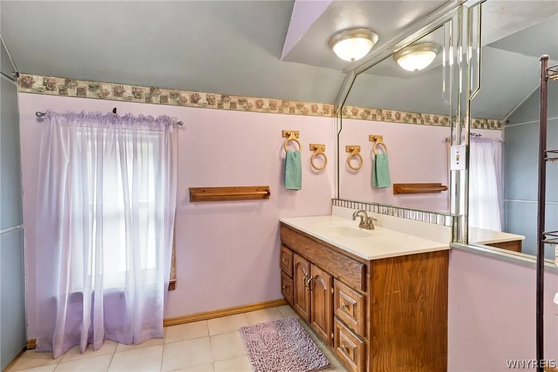 60 Benson Avenue, West Seneca, New York 14224, West Seneca, New York 14224, 4 Bedroom Bedrooms, 10 Room Rooms,1 BathroomBathrooms,Residential,For Sale,60 Benson Avenue, West Seneca, New York 14224,0,B1725167