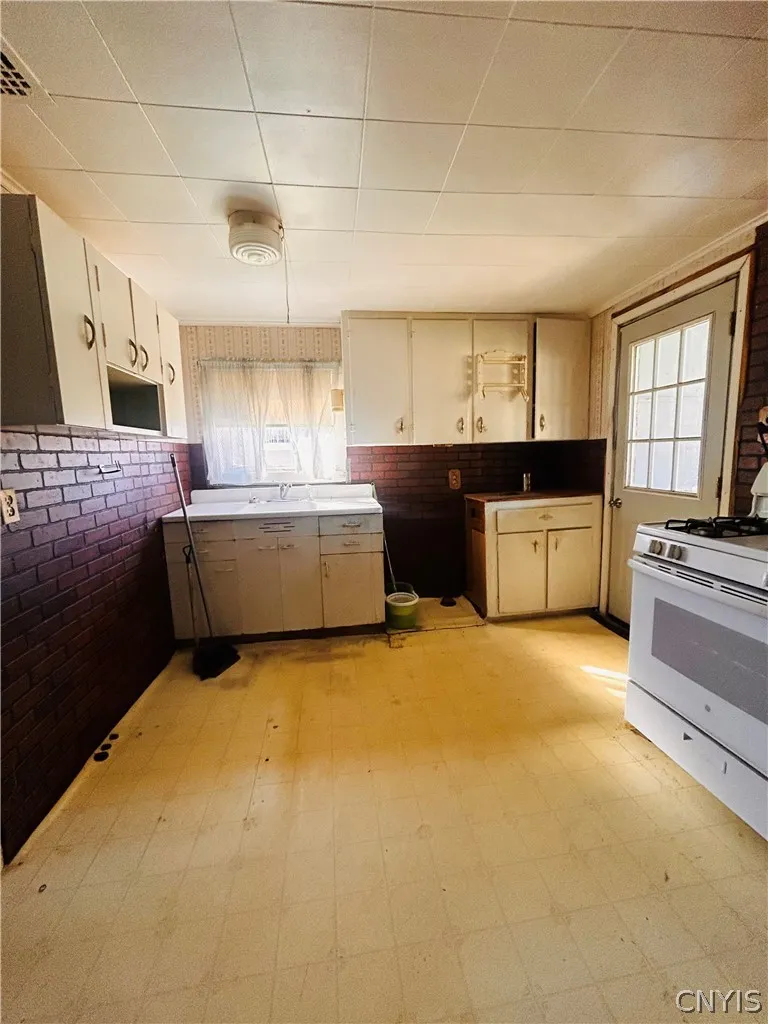 504 South James Street, Wilna, New York 13619, Wilna, New York 13619, 3 Bedroom Bedrooms, 7 Room Rooms,1 BathroomBathrooms,Residential,For Sale,504 South James Street, Wilna, New York 13619,0,S1725382