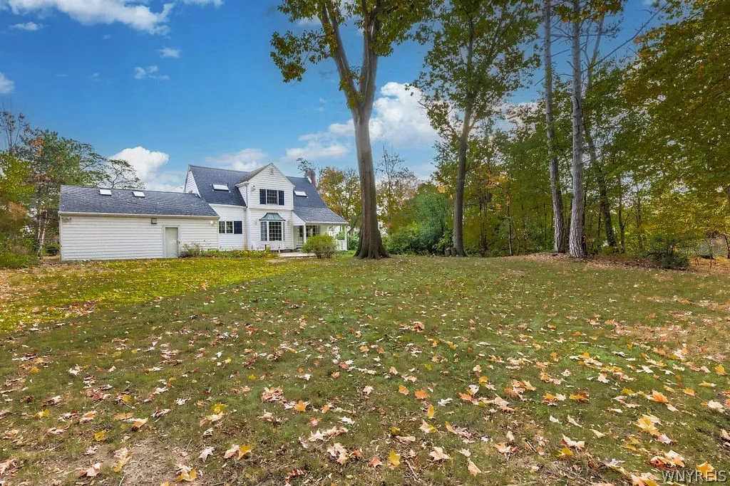 758 Pasadena Avenue, Niagara Falls, New York 14304, Niagara Falls, New York 14304, 3 Bedroom Bedrooms, 9 Room Rooms,1 BathroomBathrooms,Residential,For Sale,758 Pasadena Avenue, Niagara Falls, New York 14304,0,B1724992
