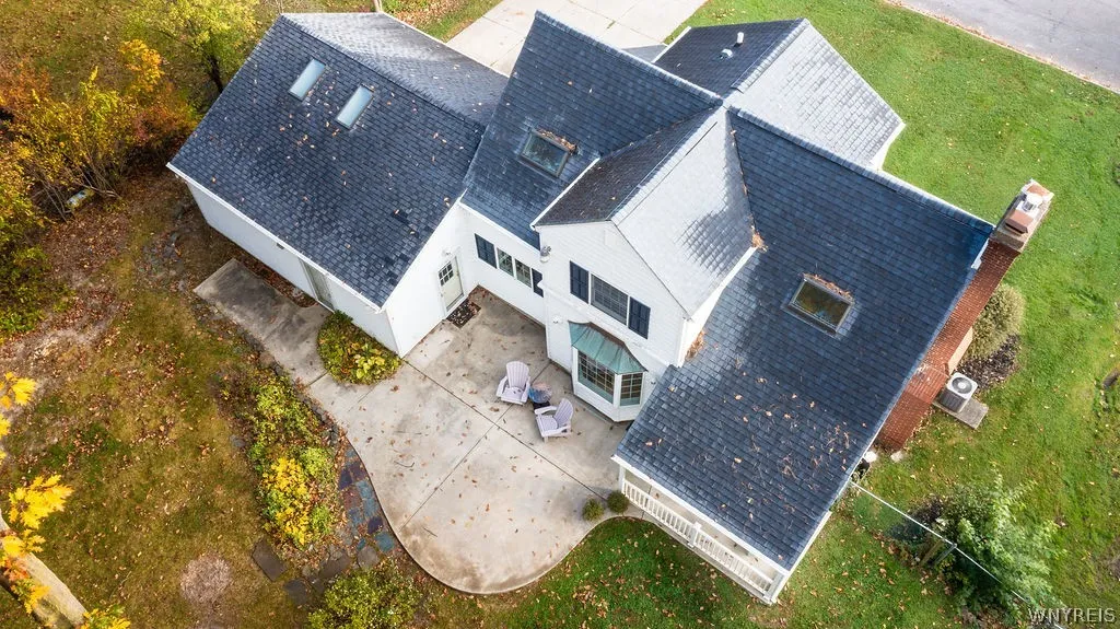 758 Pasadena Avenue, Niagara Falls, New York 14304, Niagara Falls, New York 14304, 3 Bedroom Bedrooms, 9 Room Rooms,1 BathroomBathrooms,Residential,For Sale,758 Pasadena Avenue, Niagara Falls, New York 14304,0,B1724992