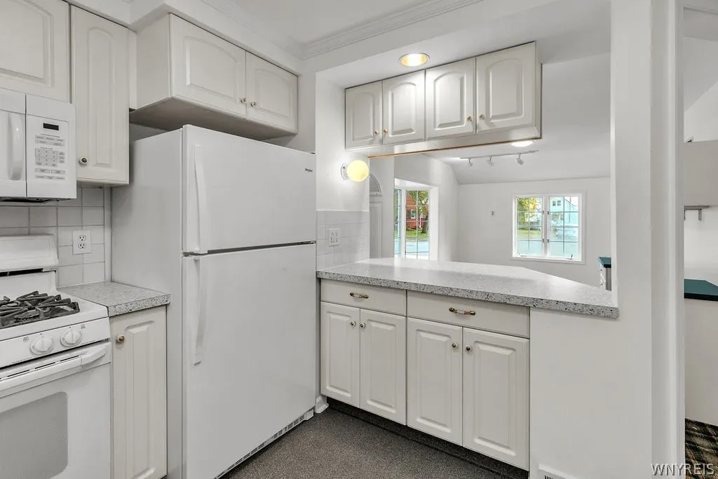 758 Pasadena Avenue, Niagara Falls, New York 14304, Niagara Falls, New York 14304, 3 Bedroom Bedrooms, 9 Room Rooms,1 BathroomBathrooms,Residential,For Sale,758 Pasadena Avenue, Niagara Falls, New York 14304,0,B1724992